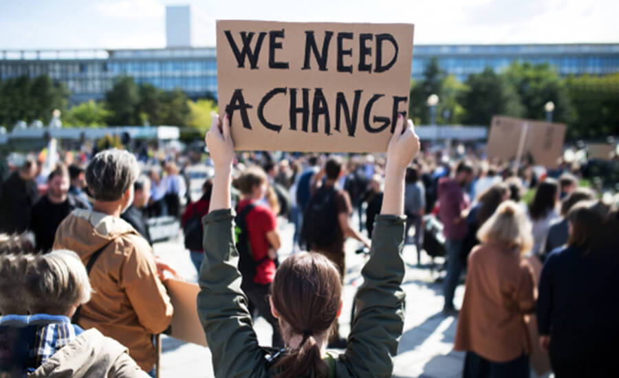 Global Politics on Financial Markets